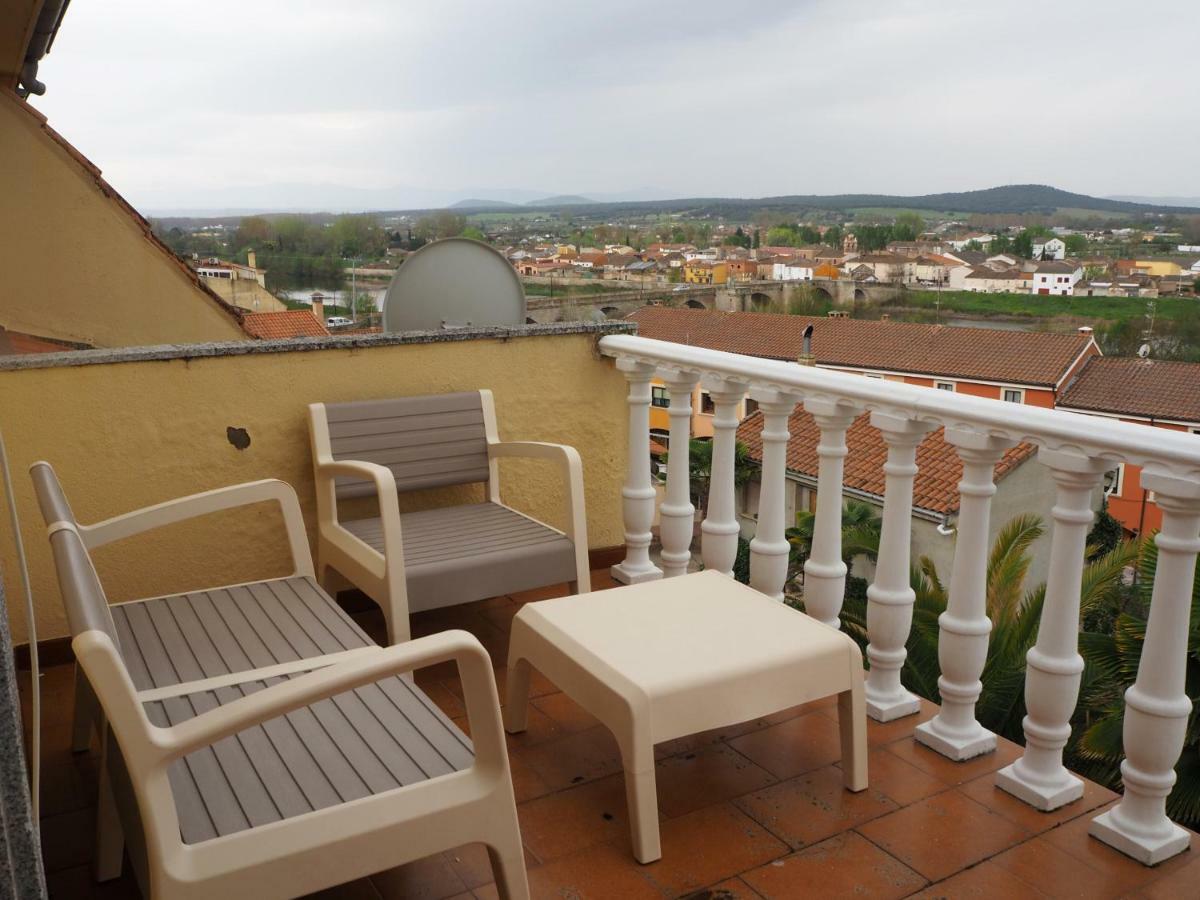 El Cerezo Villa Ciudad-Rodrigo Dış mekan fotoğraf